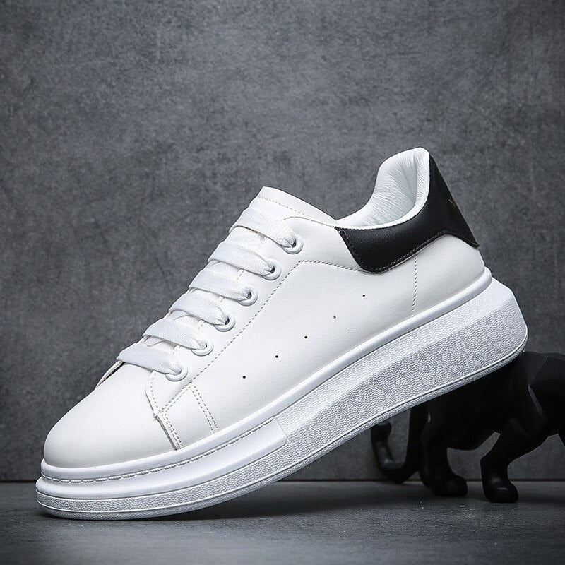 Sneakersy męskie niskie sznurowane na grubej podeszwie - Czarny-Biały