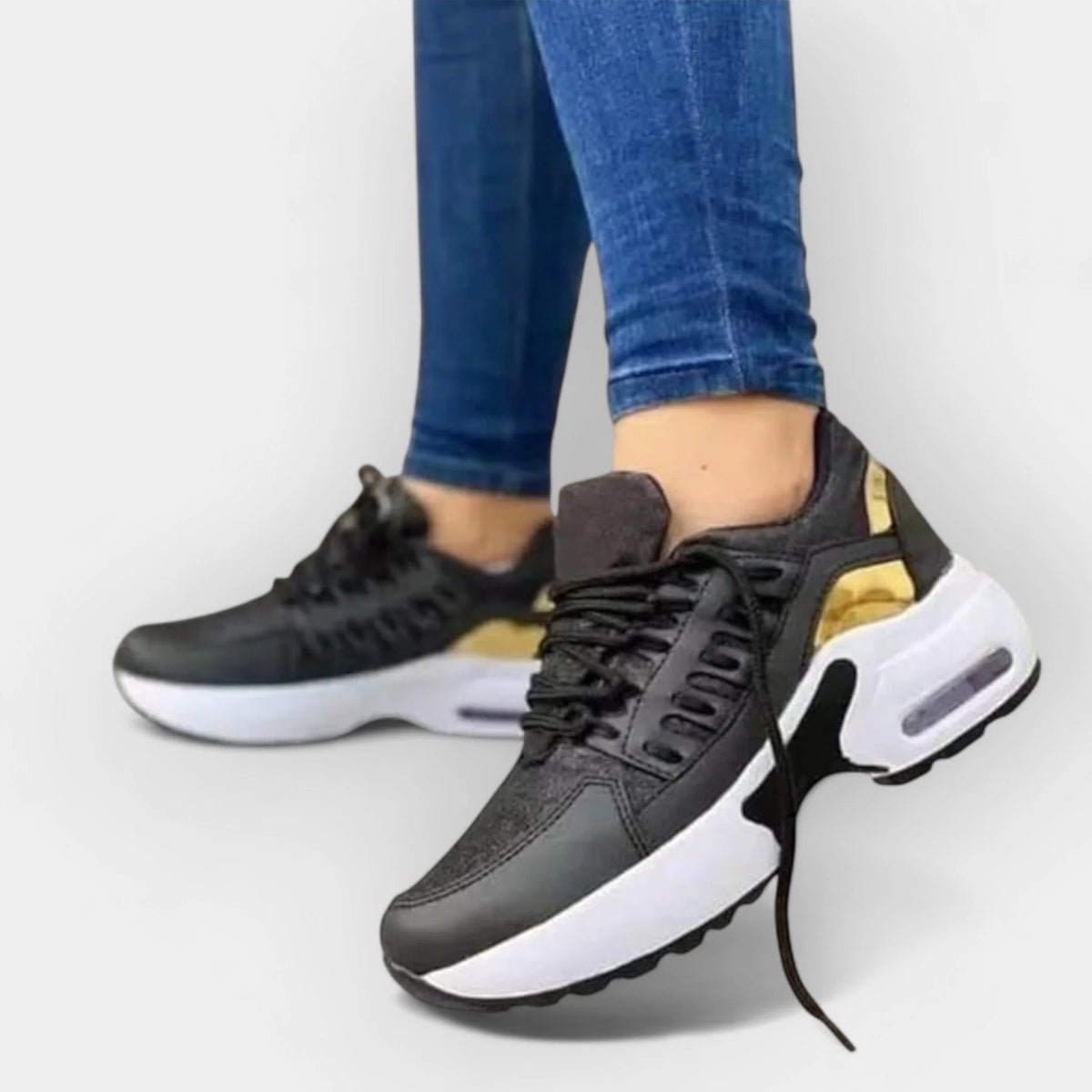 Sneakersy damskie sportowe na grubej podeszwie ze sznurowaniem - Czarny