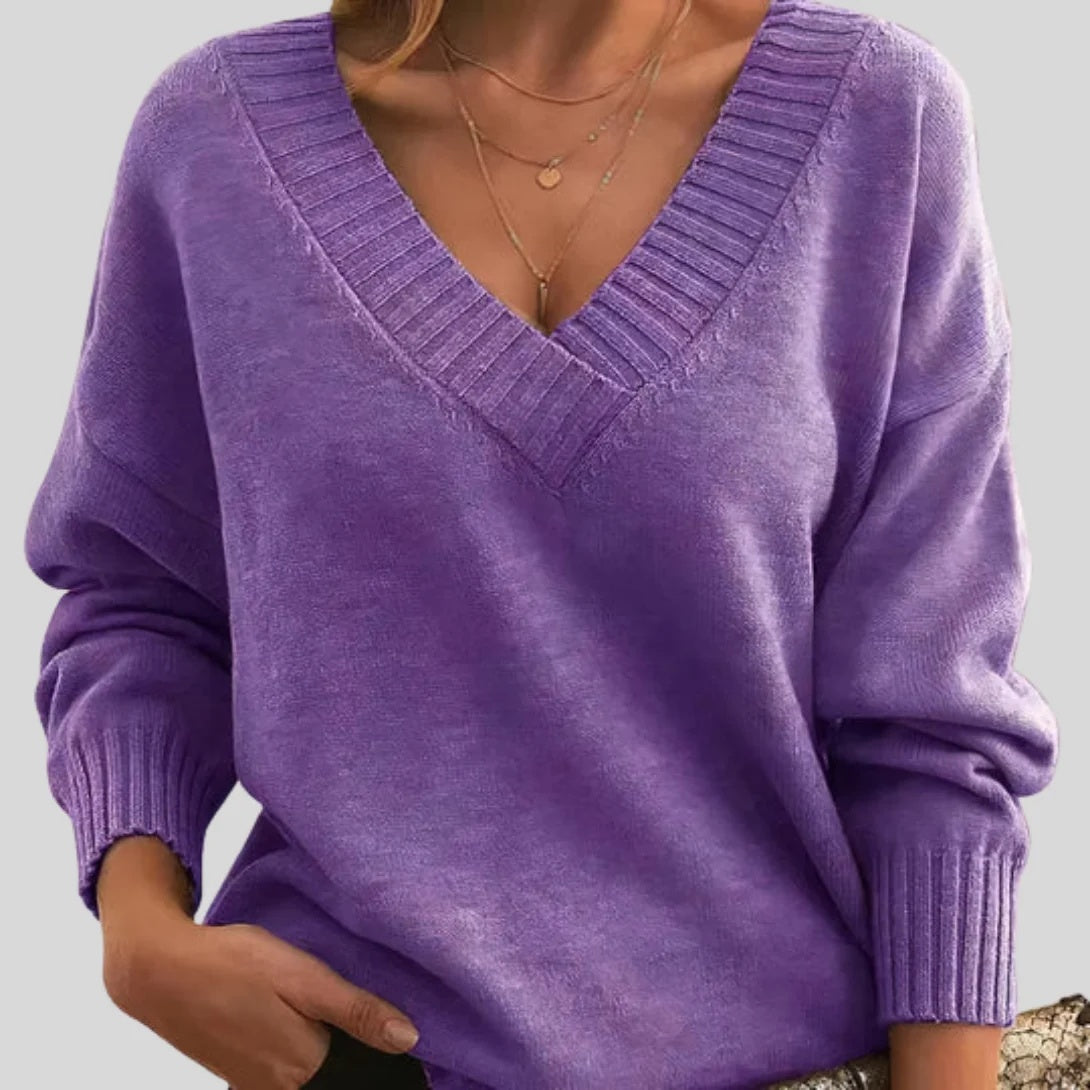Sweter damski oversize z dekoltem w serek i długimi rękawami - Fioletowy