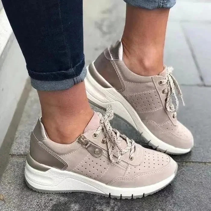 Sneakersy damskie niskie sznurowane na podwyższonej podeszwie - Khaki