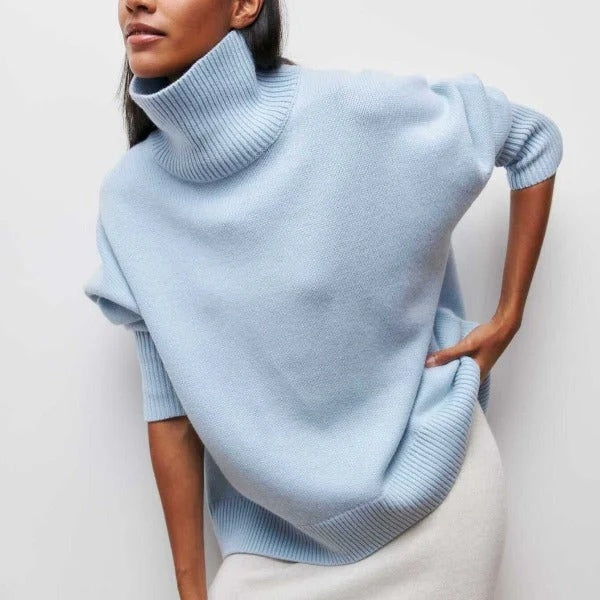 Sweter damski oversize z półgolfem i długimi rękawami - Niebieski