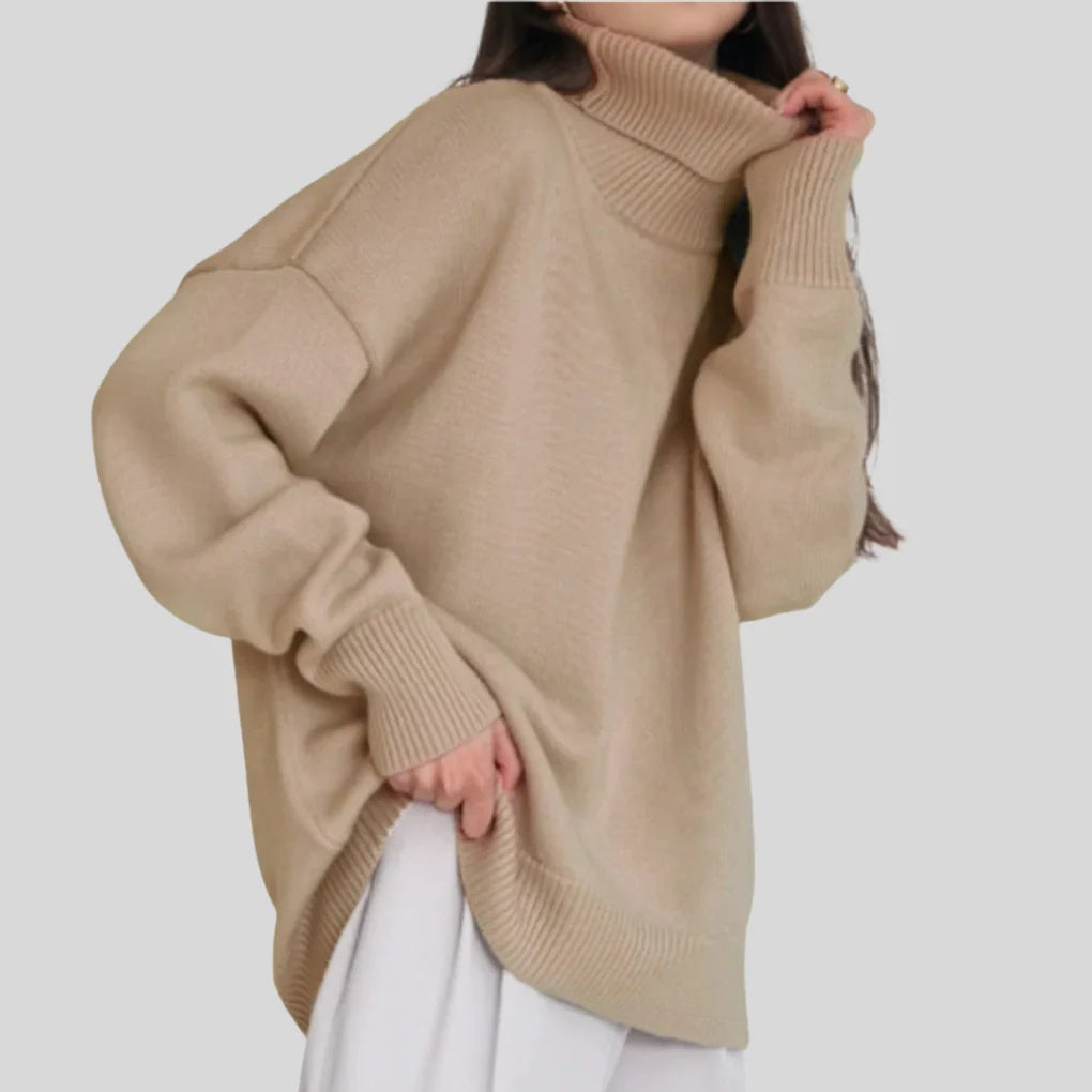 Sweter damski oversize z golfem i obniżoną linią ramion - Khaki