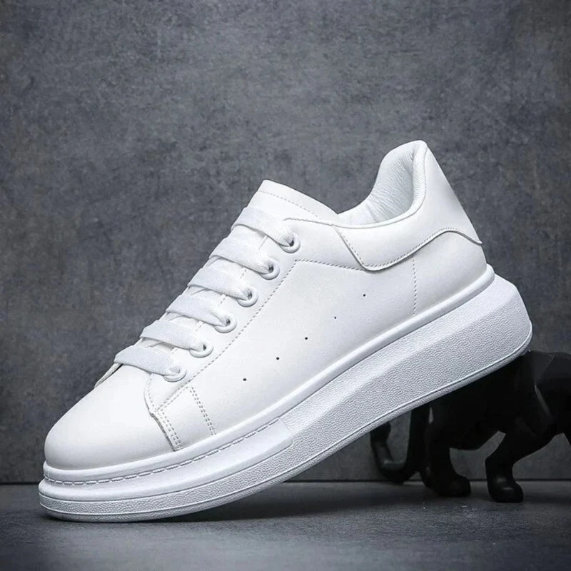 Sneakersy męskie niskie sznurowane na grubej podeszwie - Biały