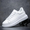Sneakersy męskie niskie sznurowane na grubej podeszwie - Biały