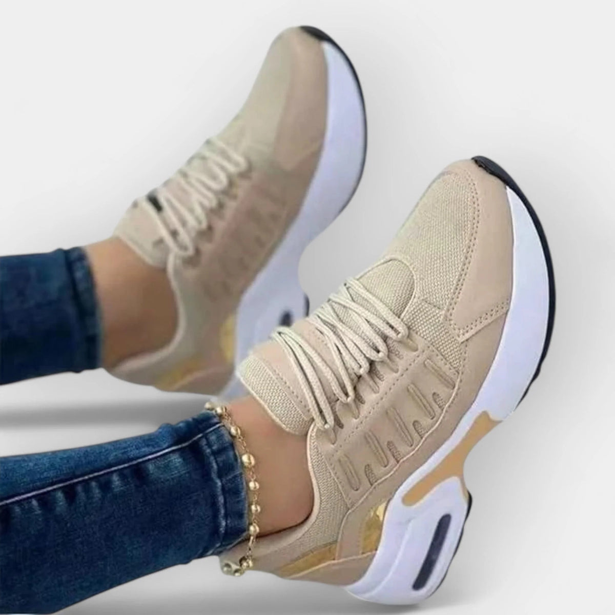 Sneakersy damskie sportowe na grubej podeszwie ze sznurowaniem - Beżowy
