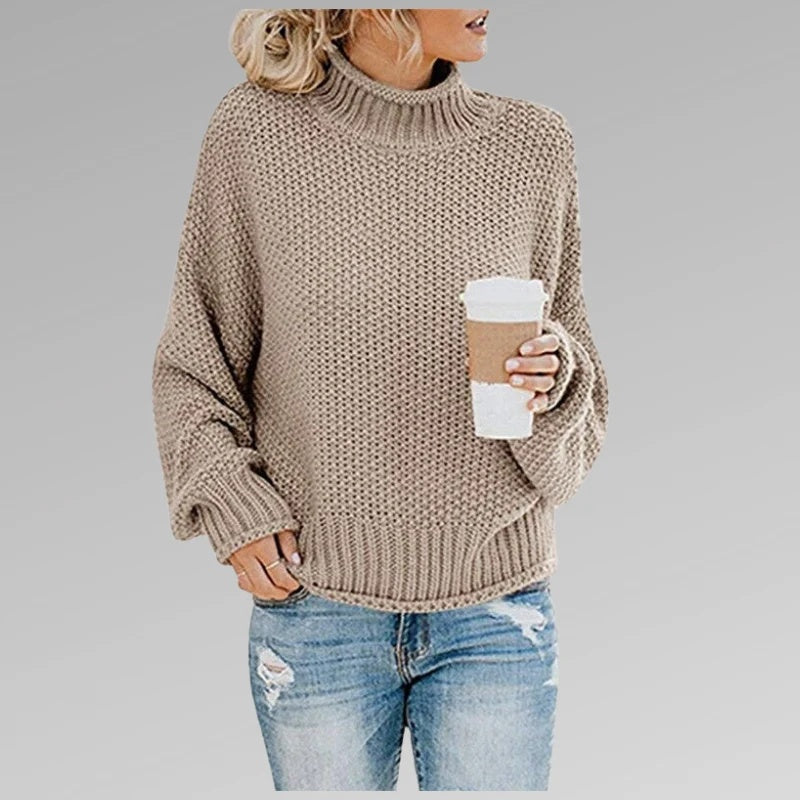 Sweter damski oversize z golfem i długimi rękawami - Beżowy