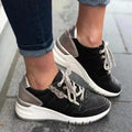 Sneakersy damskie niskie sznurowane na podwyższonej podeszwie - Czarny