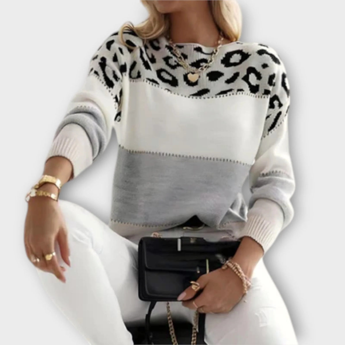 Sweter damski oversize w cętki z okrągłym dekoltem i długimi rękawami - Szary
