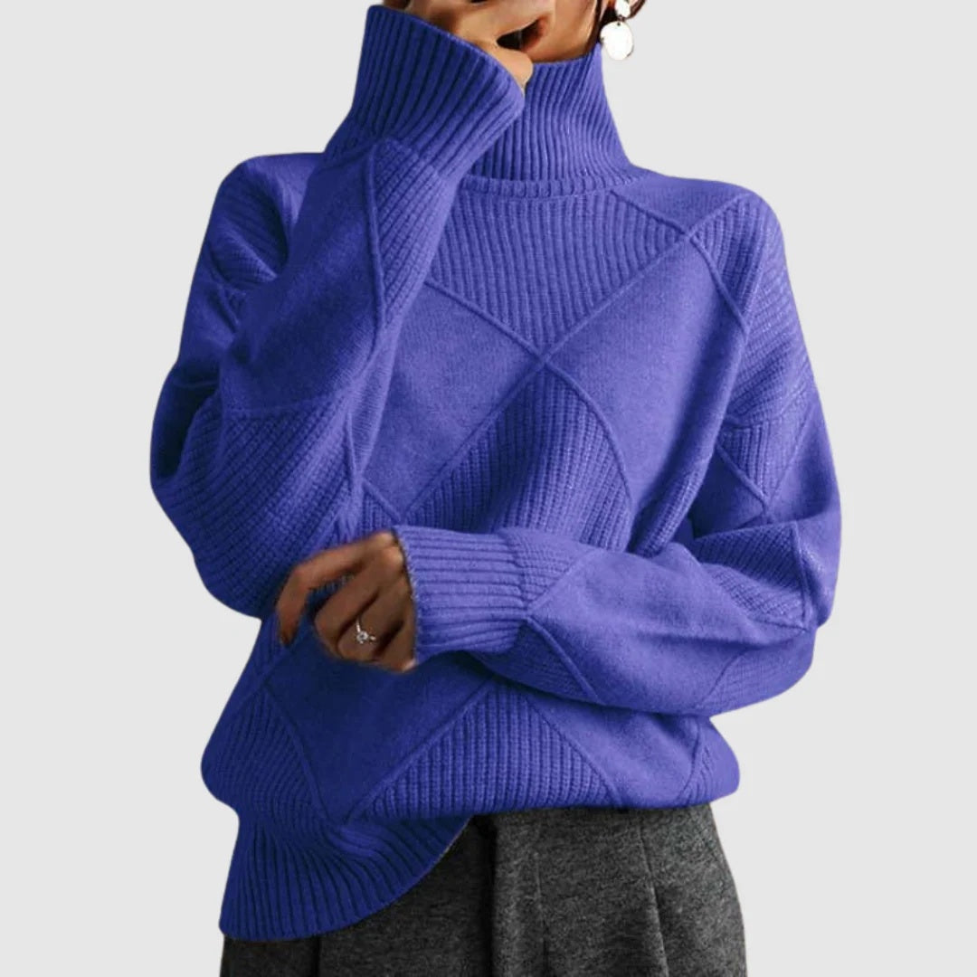 Sweter damski oversize z wysokim golfem i wypukłym wzorem w romby - Niebieski