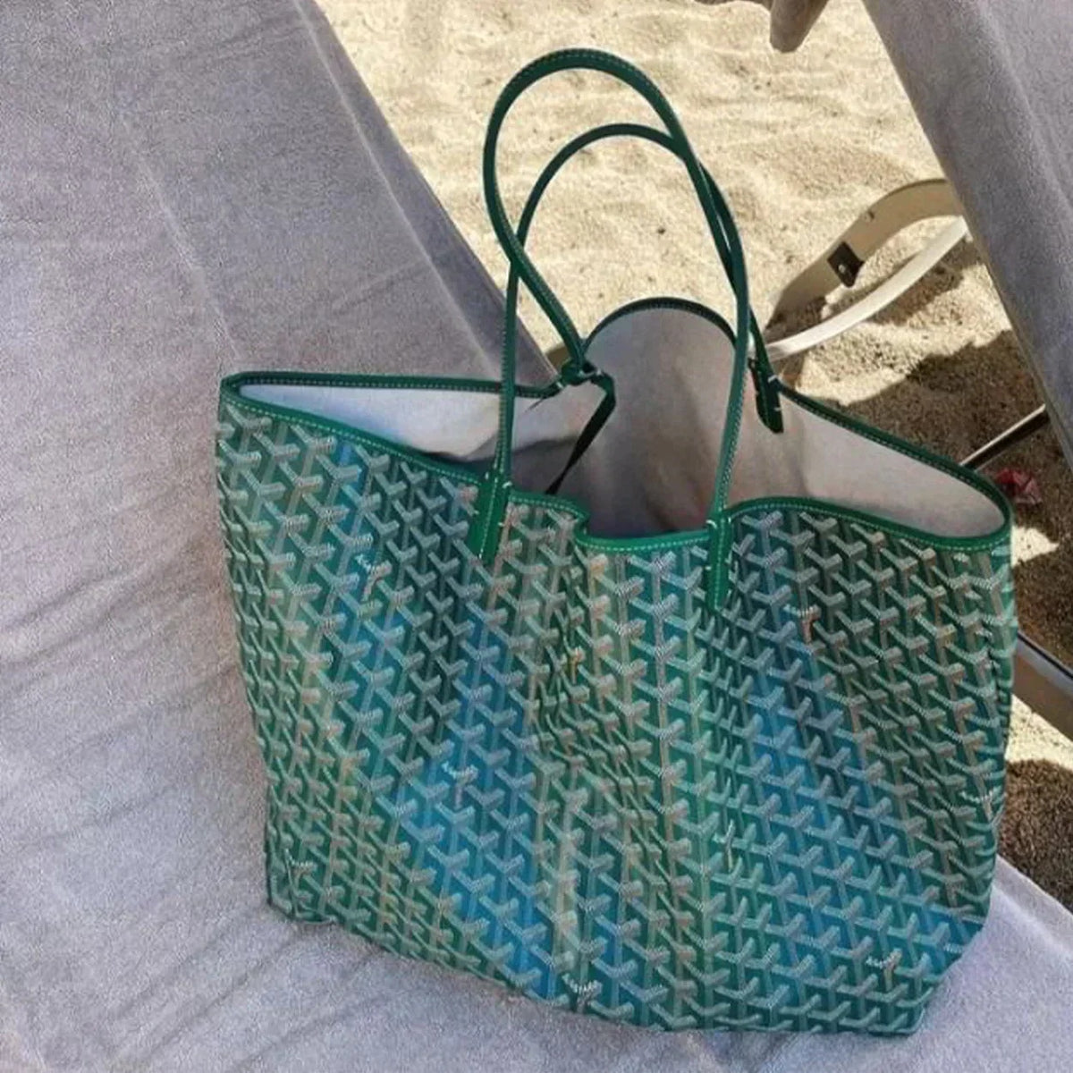 Torebka damska shopper duża z geometrycznym wzorem i dwoma uchwytami - Zielony