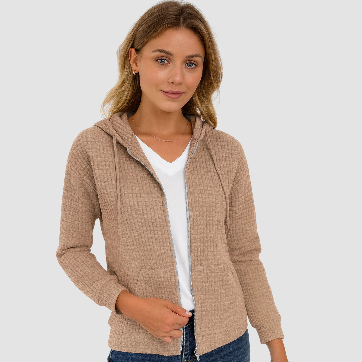 Bluza damska rozpinana z kapturem i fakturowanym wzorem - Khaki