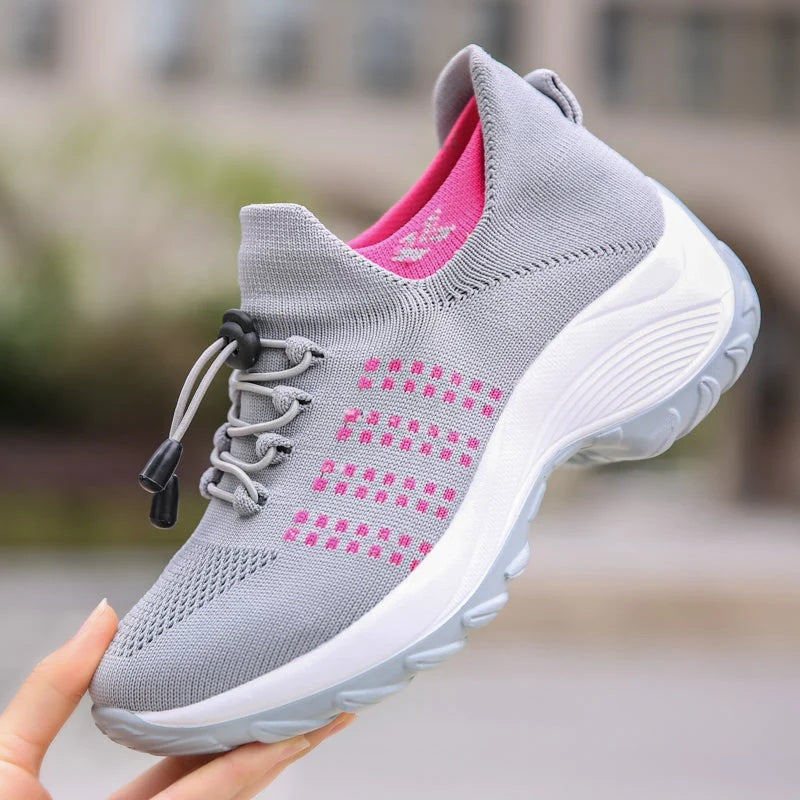 Buty damskie sportowe wsuwane na grubej podeszwie ze ściągaczem - Szary
