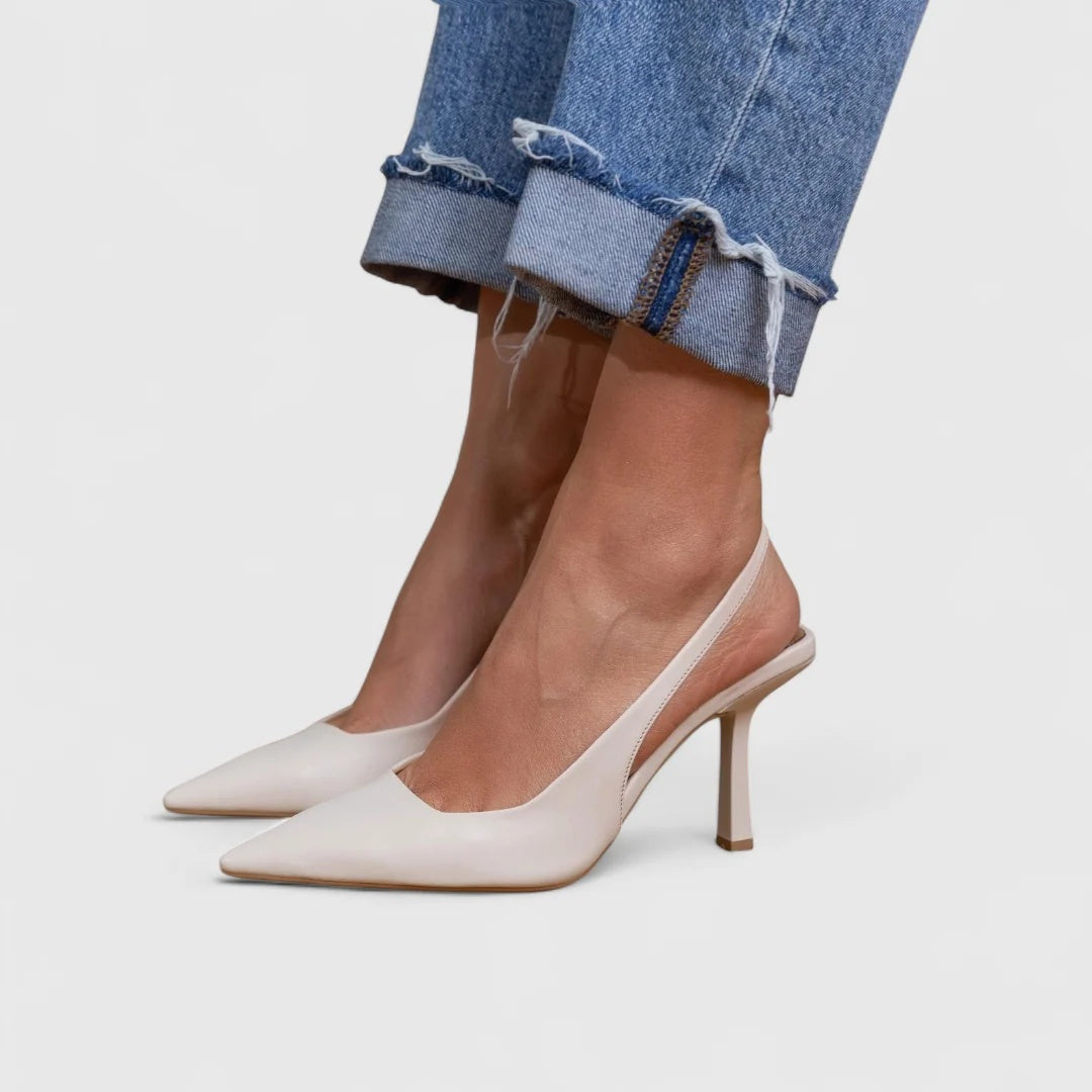 Czółenka damskie slingback na szpilce ze spiczastym noskiem - Beżowy