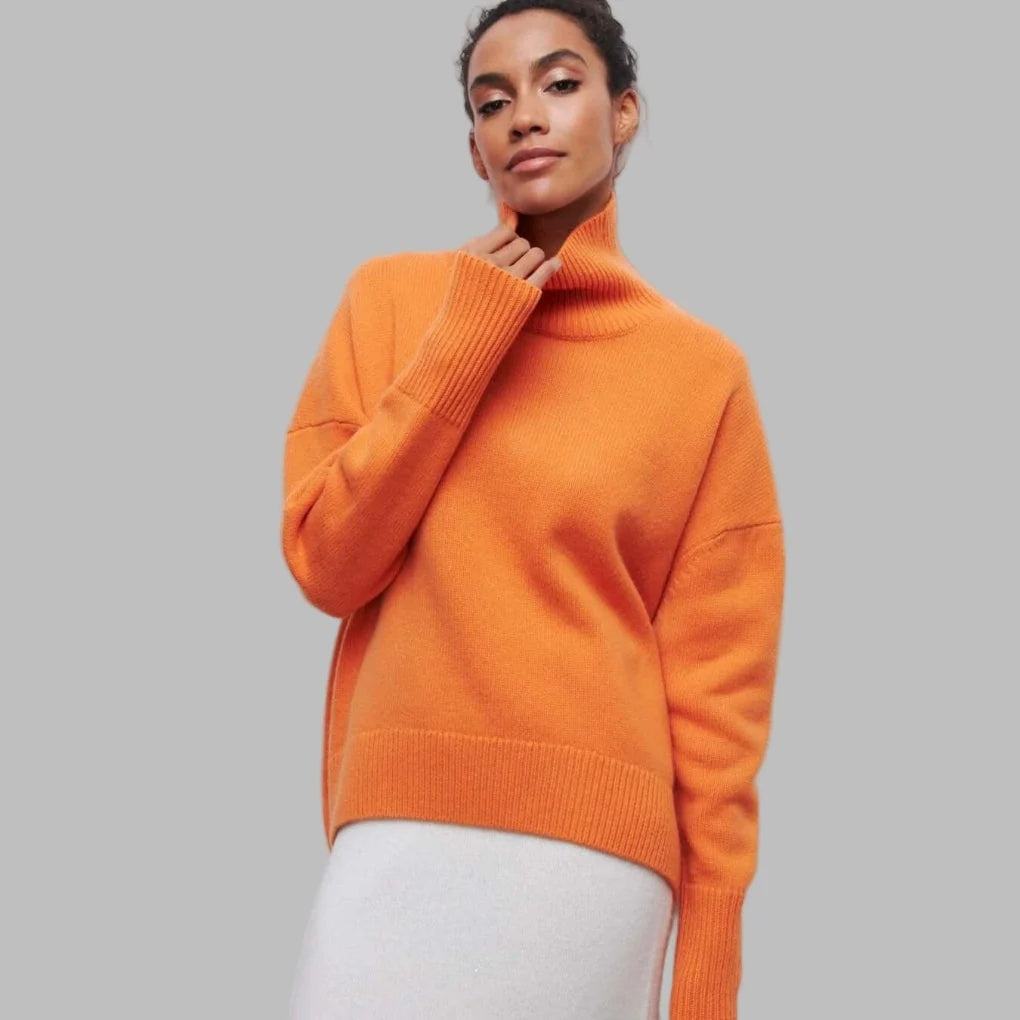 Sweter damski oversize z golfem i długimi rękawami - Pomarańczowy