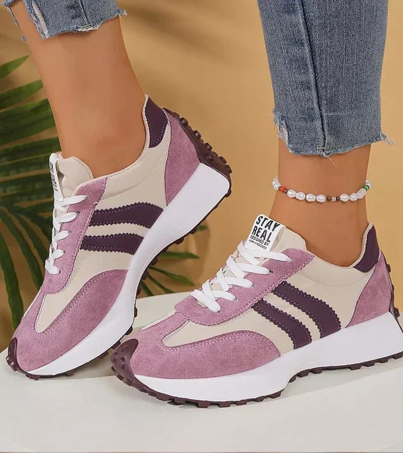Sneakersy damskie sznurowane na grubej podeszwie ze zwierzęcym wzorem - Fioletowy