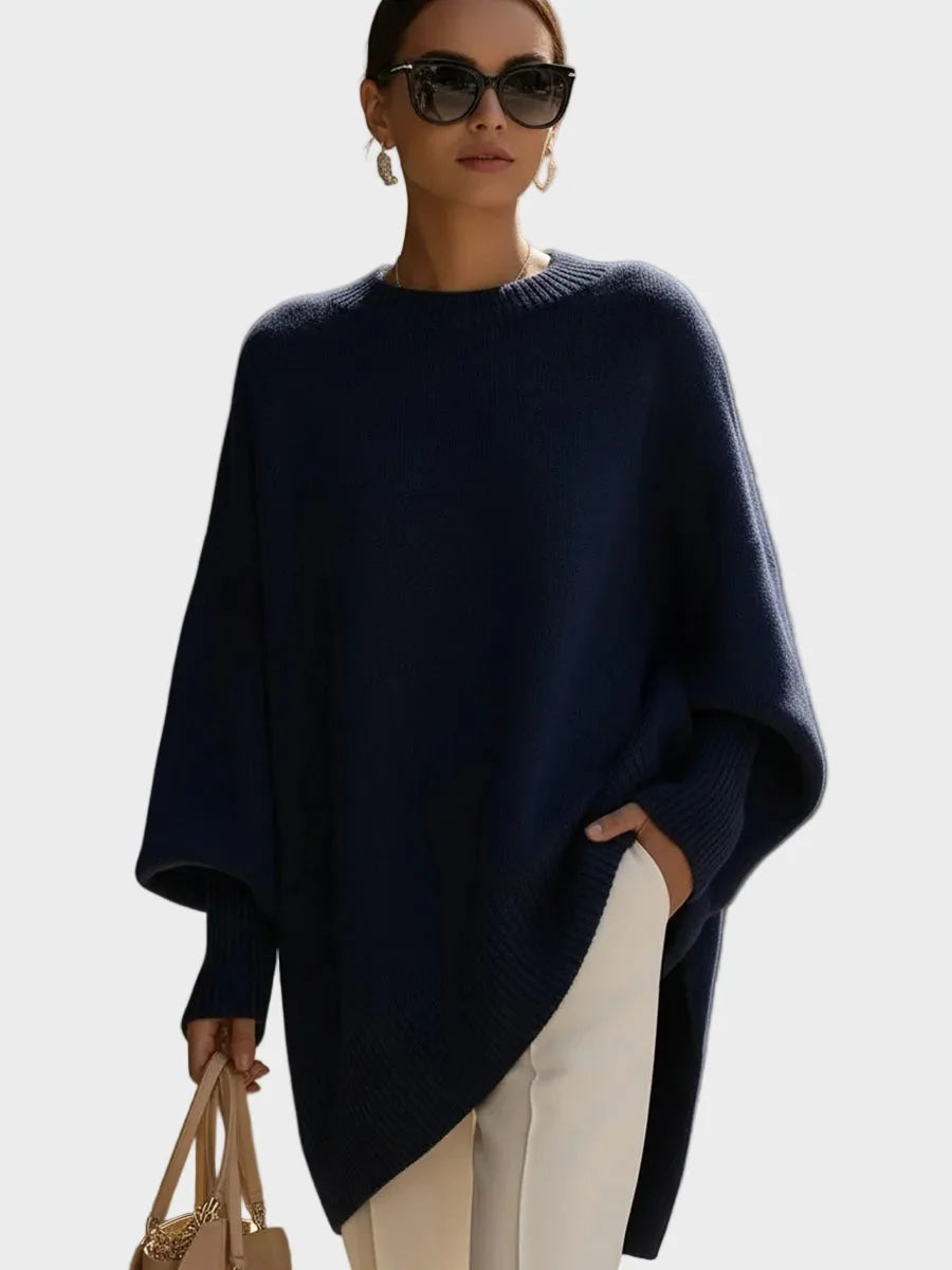 Sweter damski oversize o kroju poncza z okrągłym dekoltem i długimi rękawami - Granatowy