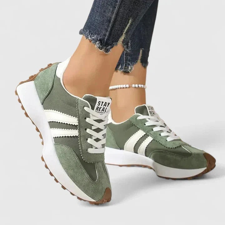 Sneakersy damskie sznurowane na grubszej podeszwie w stylu retro - Zielony
