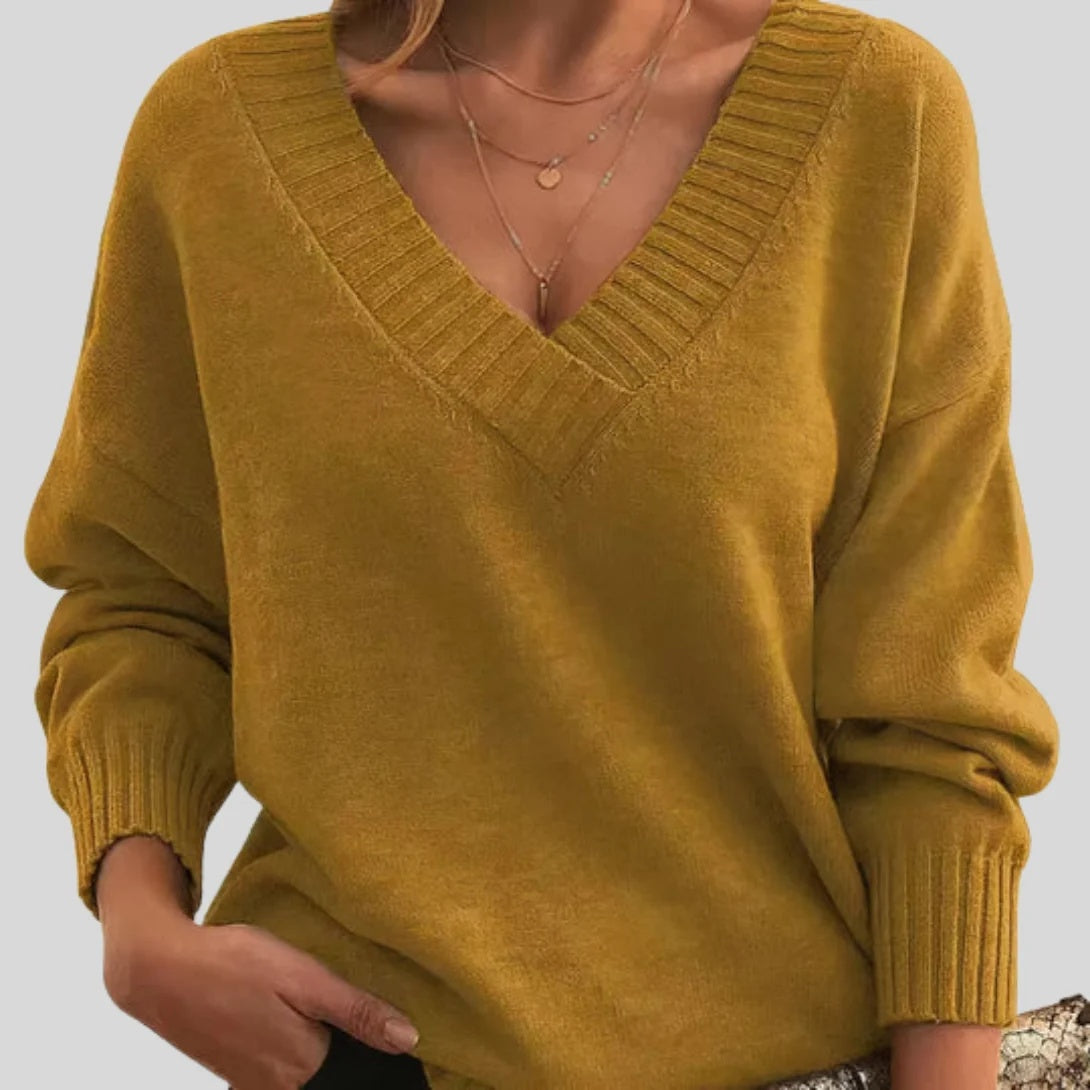 Sweter damski oversize z dekoltem w serek i długimi rękawami - Złoto