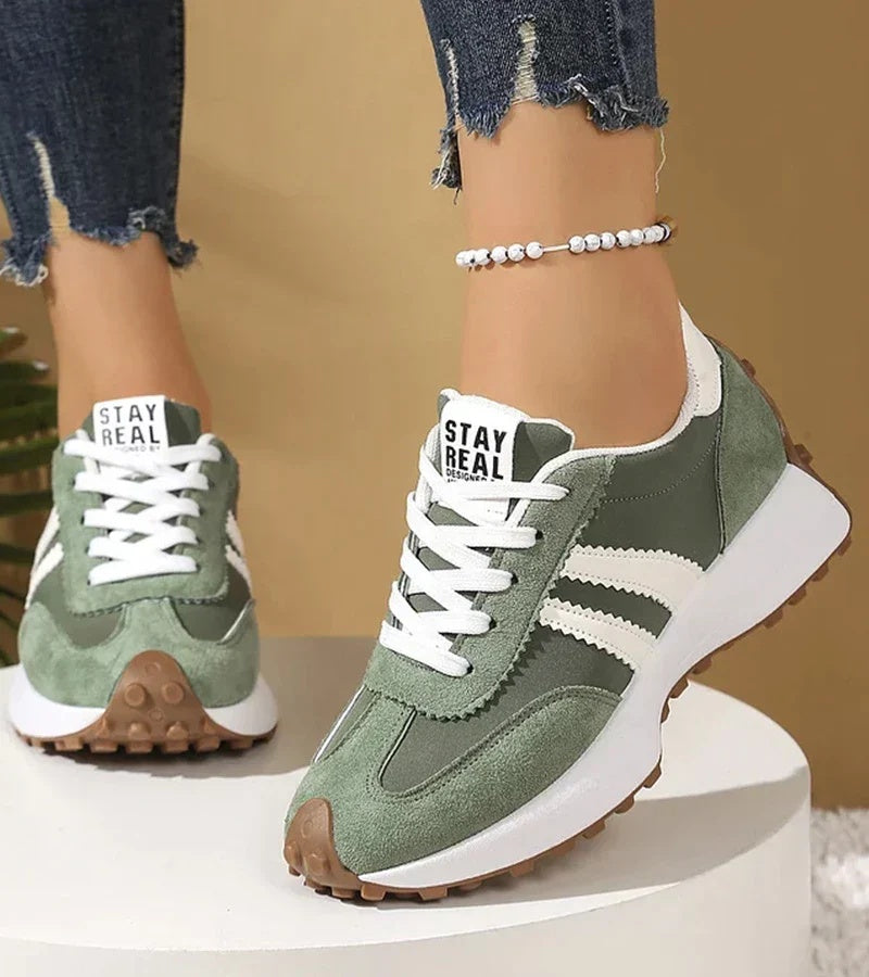 Sneakersy damskie sznurowane na grubej podeszwie ze zwierzęcym wzorem - Zielony