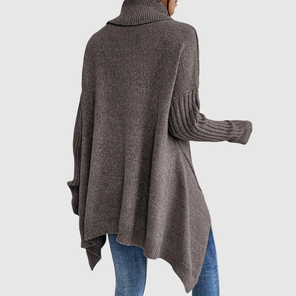 Sweter damski oversize z golfem i asymetrycznym dołem - Brązowy