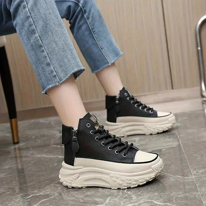 Sneakersy damskie wysokie na masywnej platformie ze sznurowaniem i zamkiem - Czarny