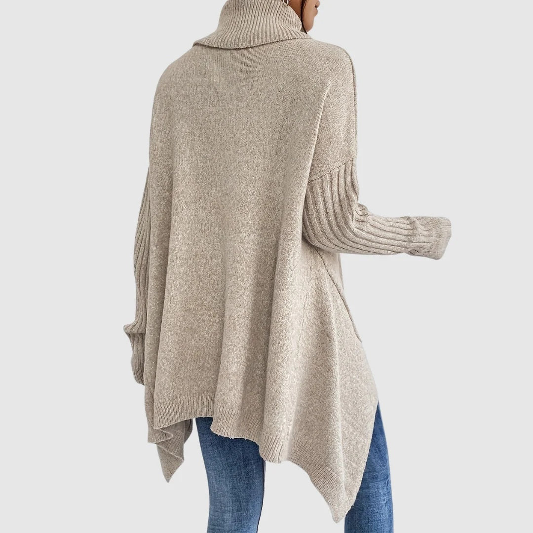 Sweter damski oversize z golfem i asymetrycznym dołem - Khaki