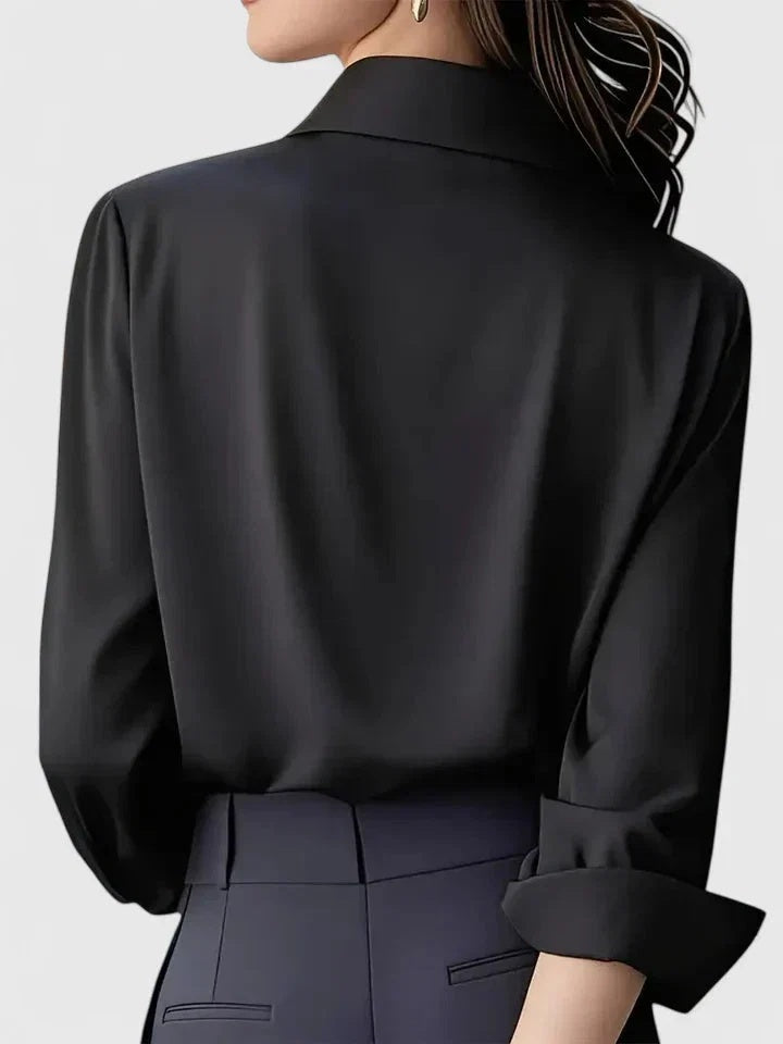 Koszula damska klasyczna z kołnierzykiem i długim rękawem - Czarny