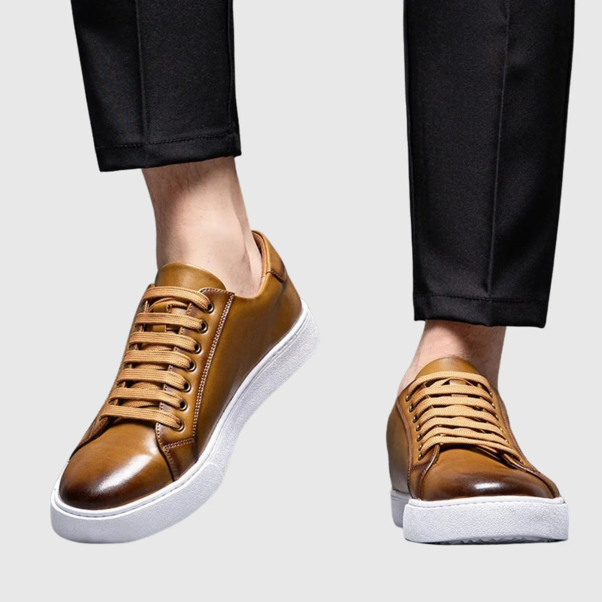 Buty męskie casualowe niskie sznurowane z okrągłym noskiem - Khaki