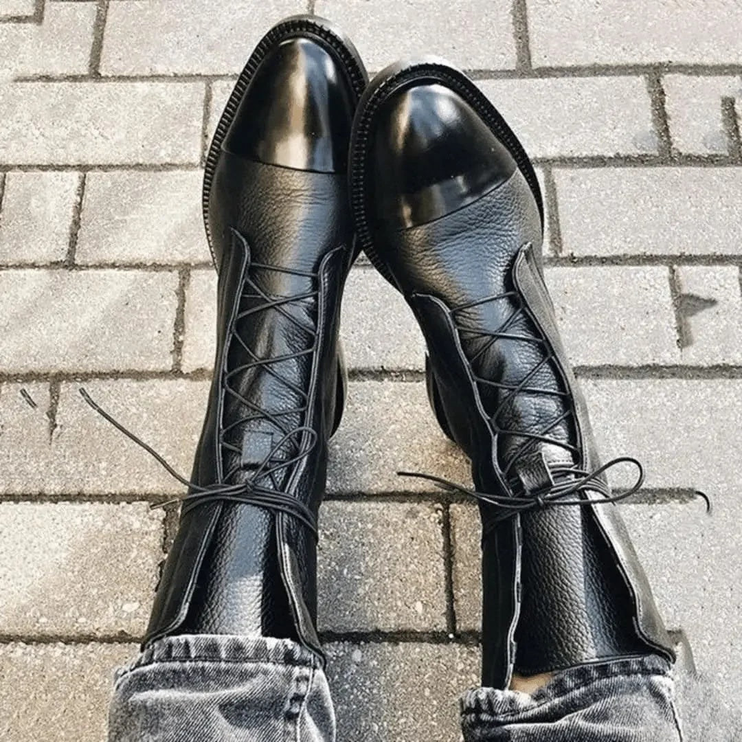 Botki damskie retro sznurowane z wysoką cholewką i noskiem z przeszyciem - Czarny