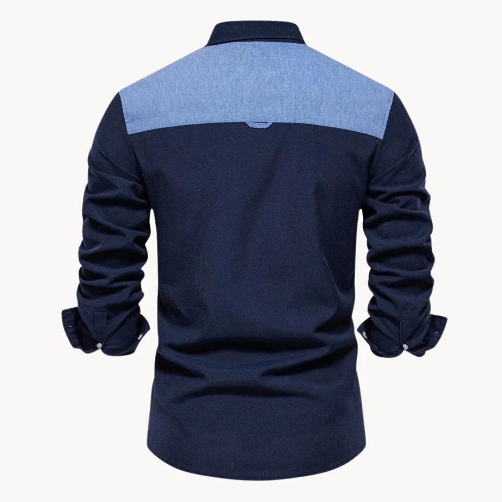 Koszula męska taliowana z długim rękawem i kieszenią na piersi - Granatowy