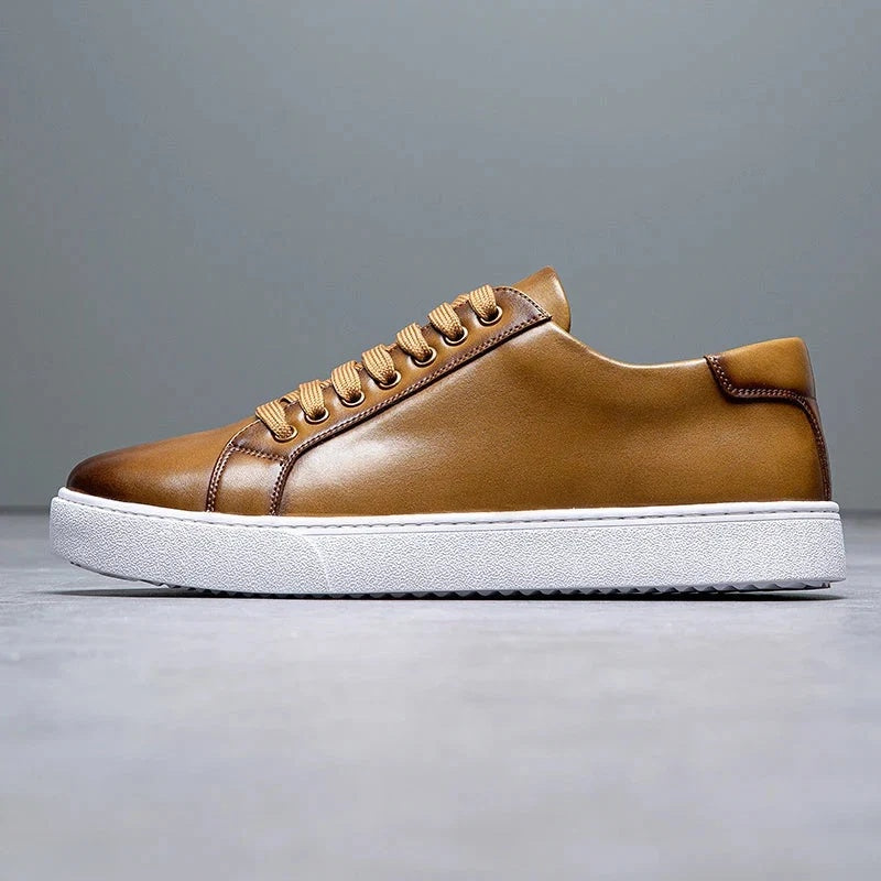 Sneakersy męskie niskie sznurowane z okrągłym noskiem i grubą podeszwą - Khaki