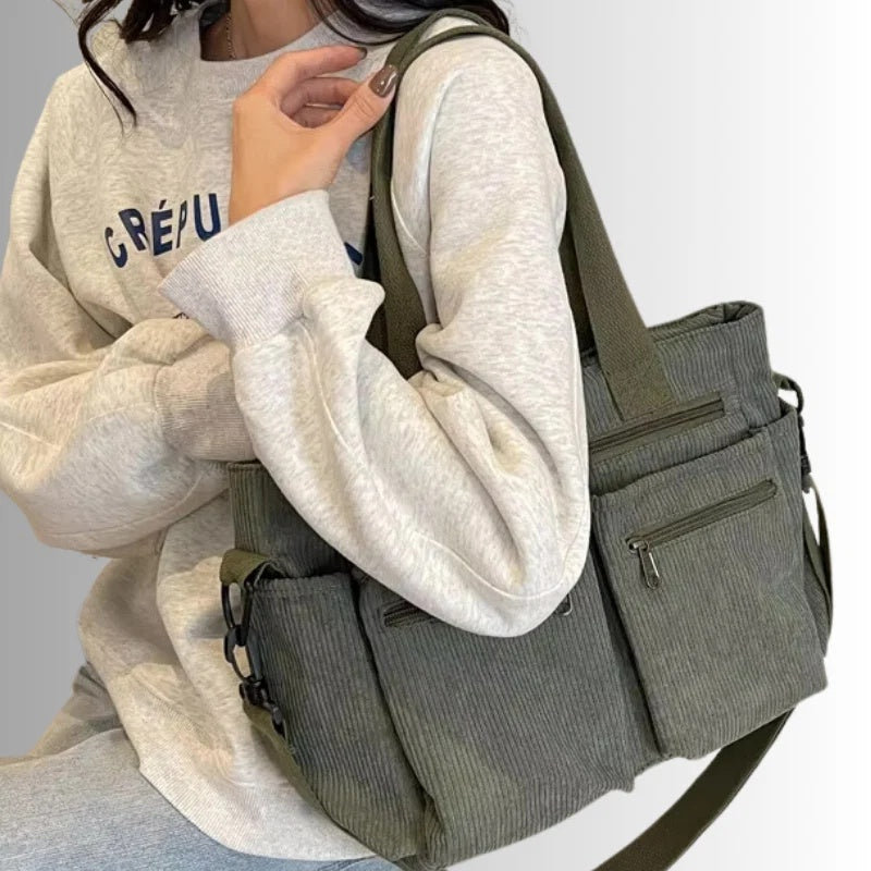 Torebka damska shopper z odpinanym paskiem i licznymi kieszeniami - Zielony