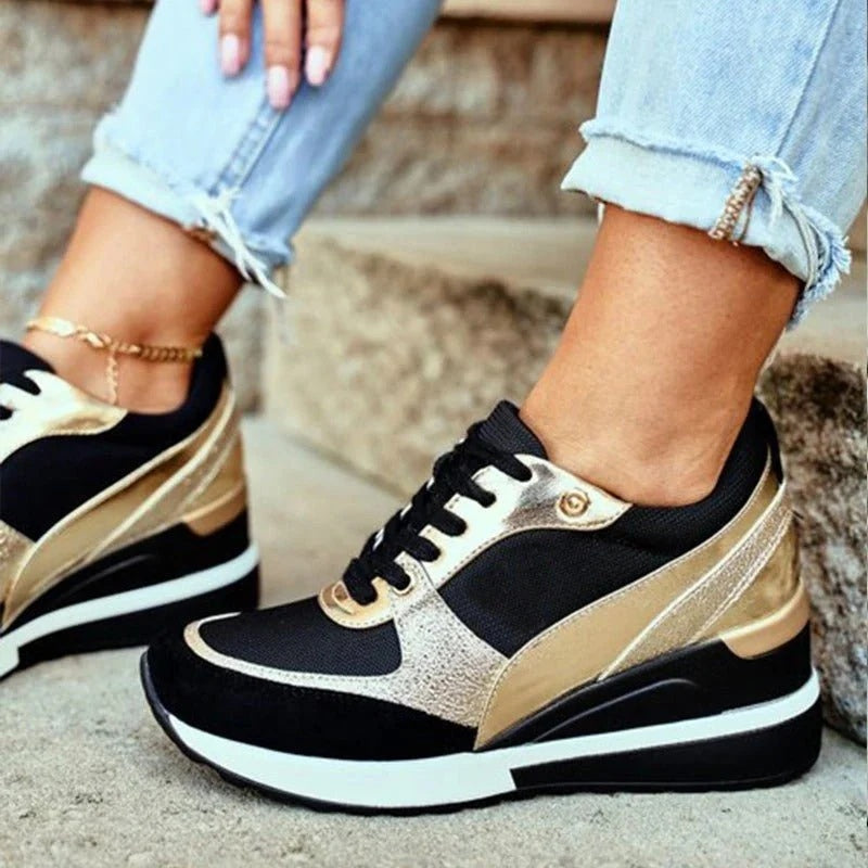 Sneakersy damskie na koturnie z wiązaniem i grubą podeszwą - Złoty