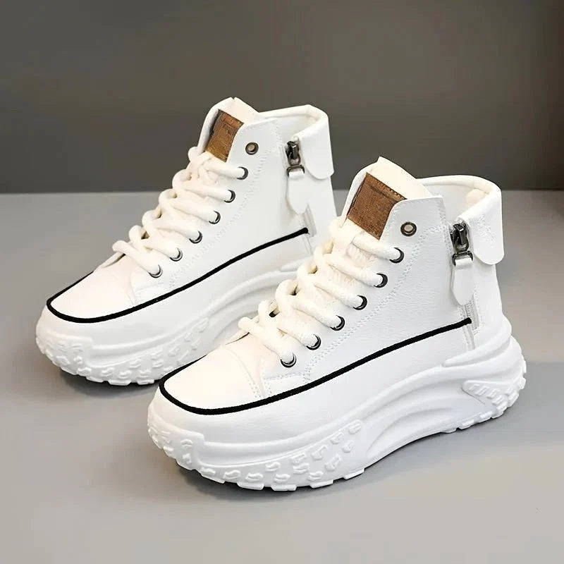 Sneakersy damskie wysokie na masywnej platformie ze sznurowaniem i zamkiem - Biały