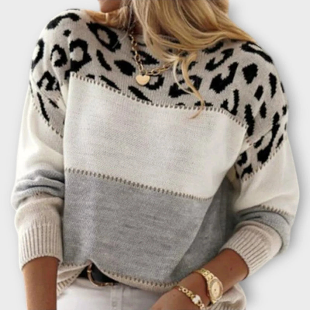 Sweter damski oversize w cętki z okrągłym dekoltem i długimi rękawami - Szary