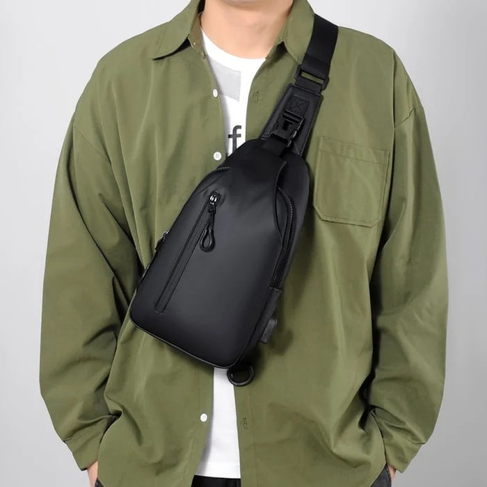 Torba męska crossbody na jedno ramię z regulowanym paskiem i kieszenią - Czarny