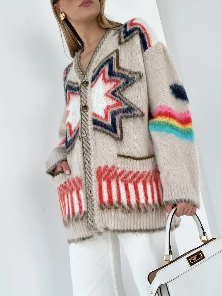 Kardigan damski oversize z geometrycznym wzorem i dekoltem w serek
